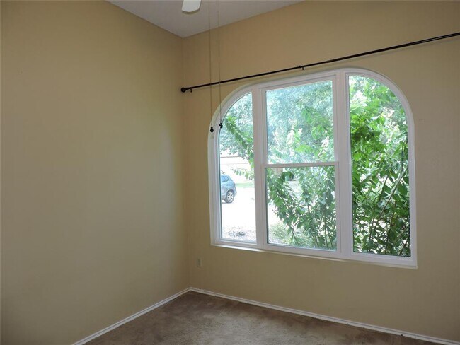 Building Photo - 12609 Deer Falls Dr