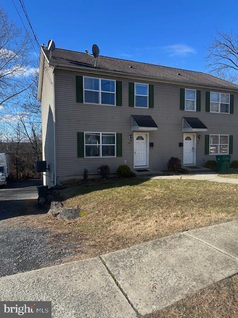 Building Photo - 353 Braeside Ave