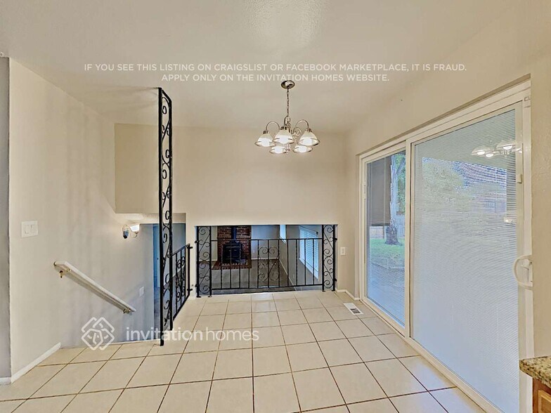 Building Photo - 11269 E Center Ave