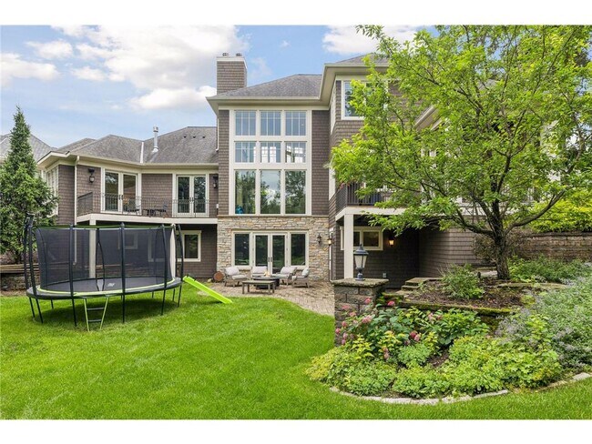 Building Photo - 15700 Portico Dr