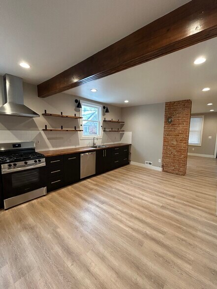 Building Photo - 4629 Mc Neil Ave