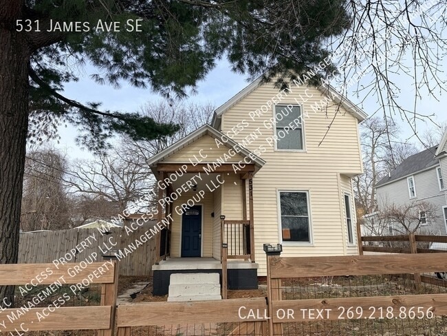 Building Photo - 531 James Ave SE