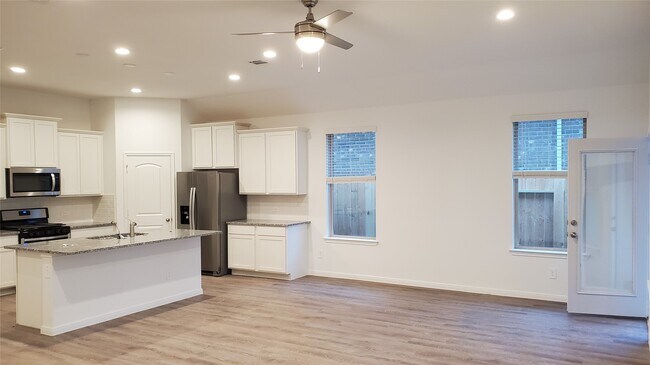 Building Photo - 1376 Grays Gully Dr