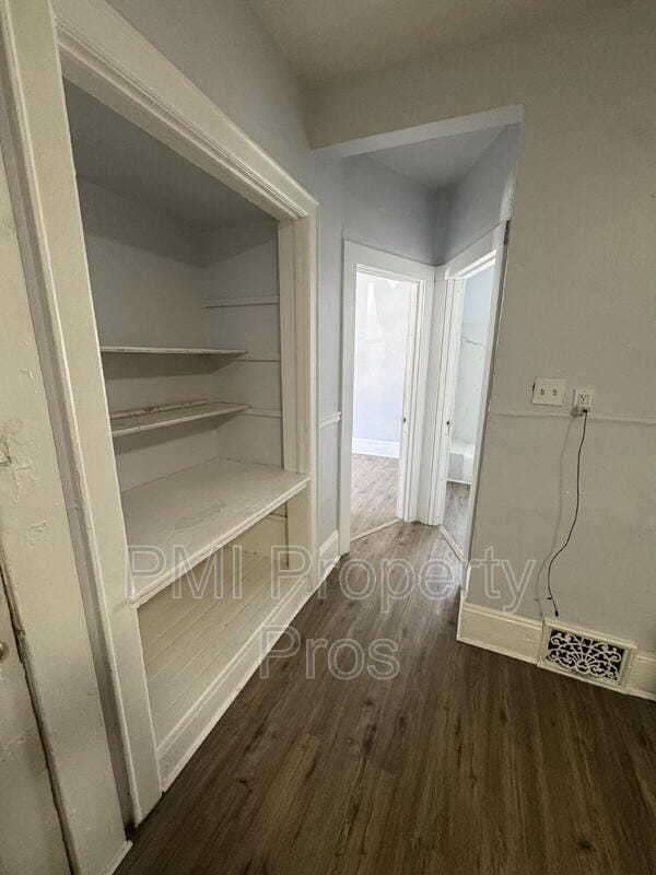 Building Photo - 3373 N Richards St