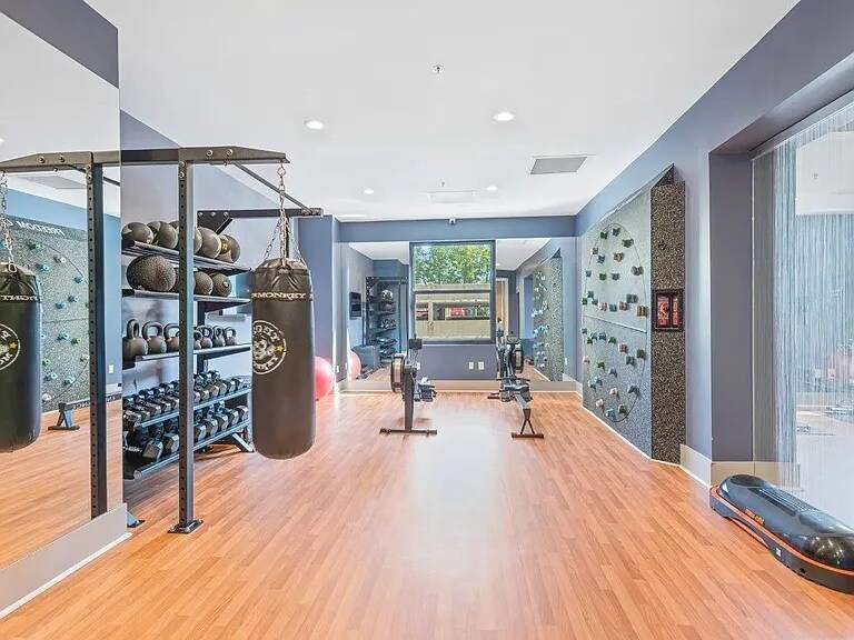 Building Photo - 795 Hammond Dr