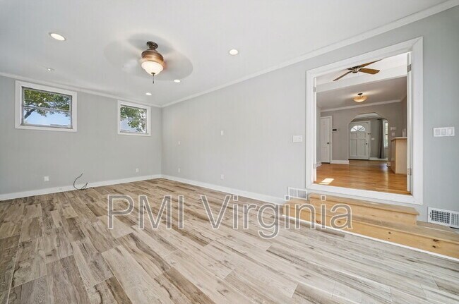 Building Photo - 1641 E Bayview Blvd