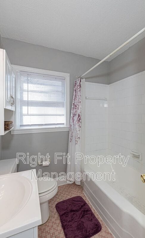 Building Photo - 4201 Searcy St