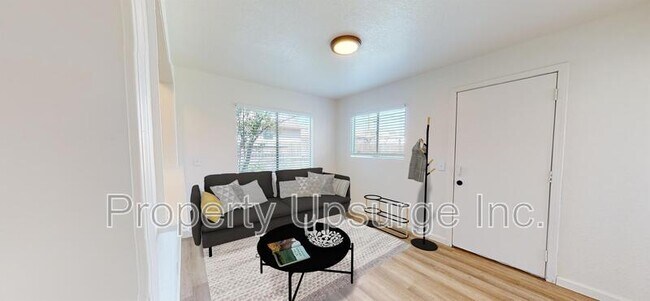 Building Photo - 2741 Marilyn Ave