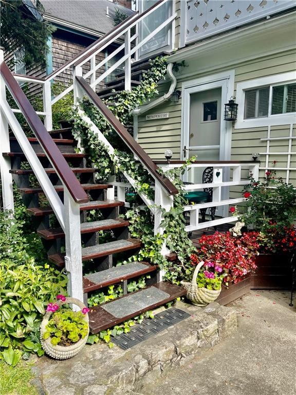 Building Photo - 5-7 Whitwell Ave