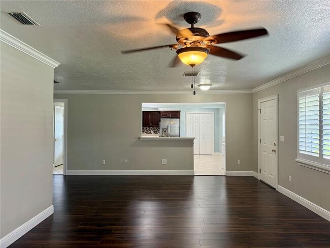 Building Photo - 3823 Martin St