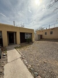 Building Photo - 5904 Prenda De Oro Dr NW