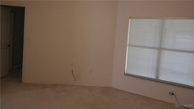 Building Photo - 760 W Barrymore Dr