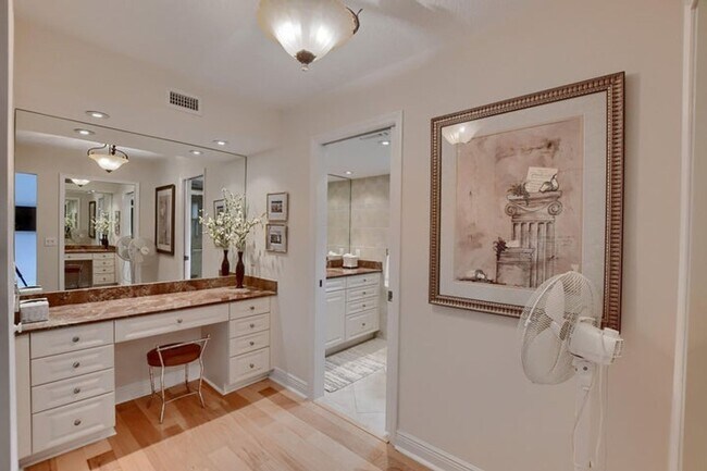 Building Photo - 6748 Willow Wood Drive 1305, Boca Raton, F...