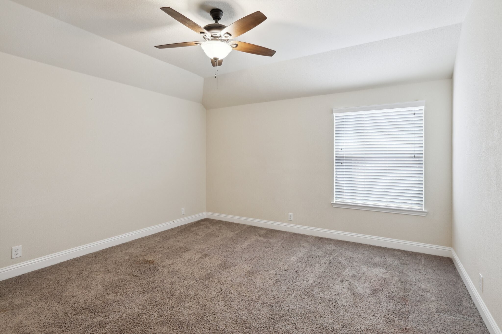 Building Photo - 5729 Fuder Dr