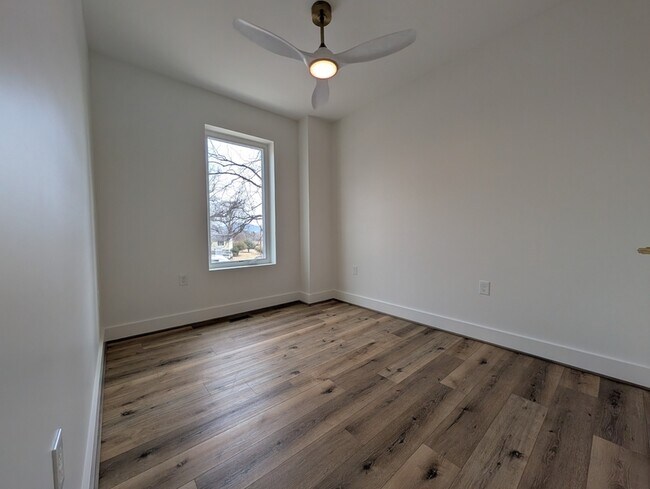 Building Photo - 5900 Fort Ave