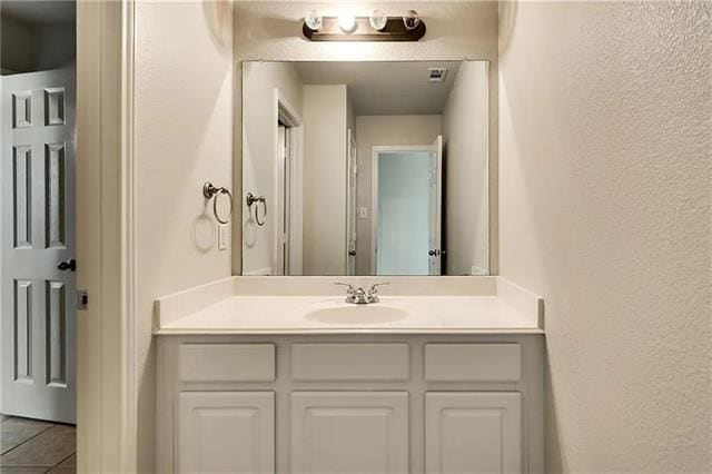Building Photo - 9304 Regal Oaks Dr