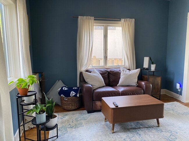 Building Photo - 3318 Tyler St NE