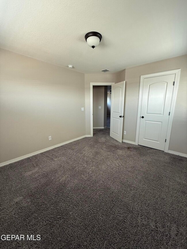 Building Photo - 14655 Pebble Hills Blvd