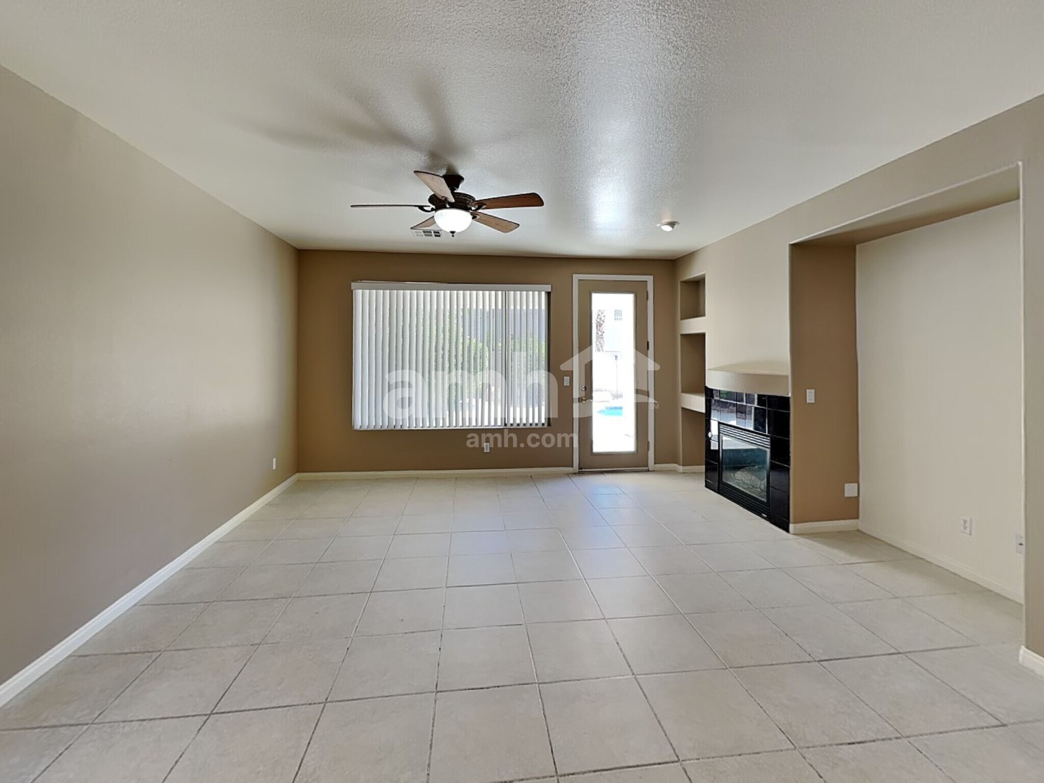 Building Photo - 10820 Canisteo St