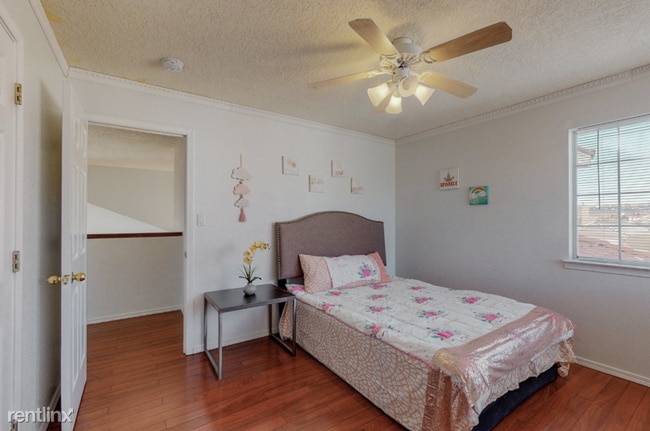 Building Photo - 4 br, 3 bath House - 8416 La Paloma Court ...