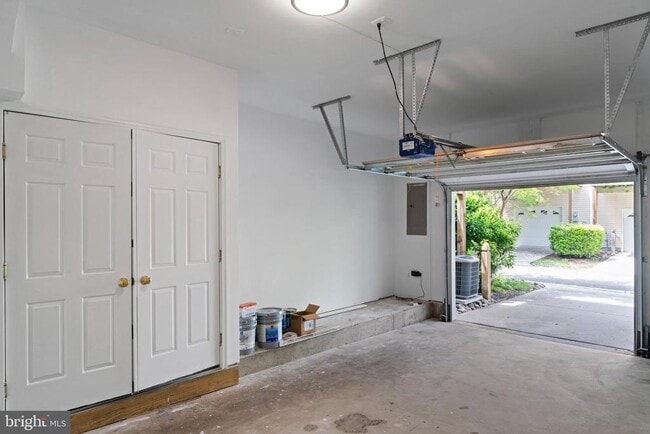 Building Photo - 25023 Riding Center Dr