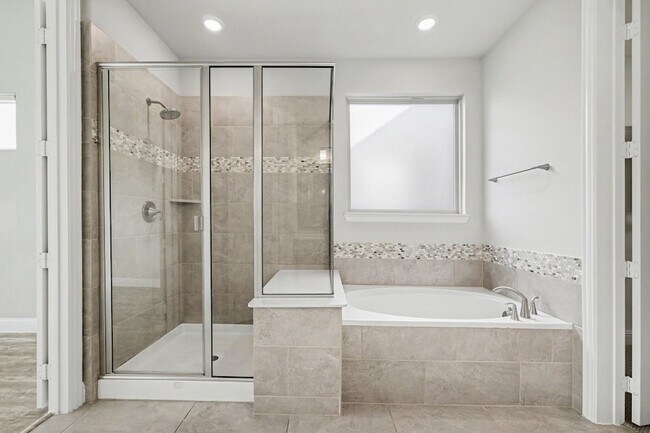 Building Photo - 2317 Willow Garden Dr