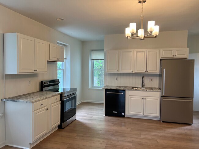 Building Photo - 1907 W Point Pike