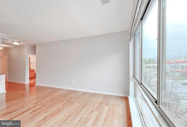 Building Photo - 2200 N Westmoreland St