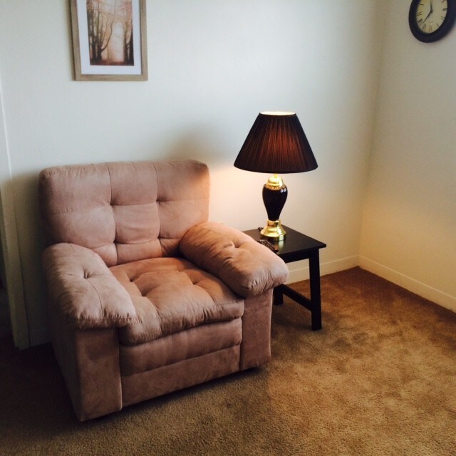 LR Chair & end table - 409 Rohrer St