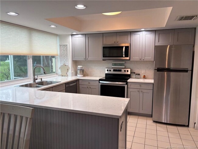 Building Photo - 3566 SW Sunset Trace Cir