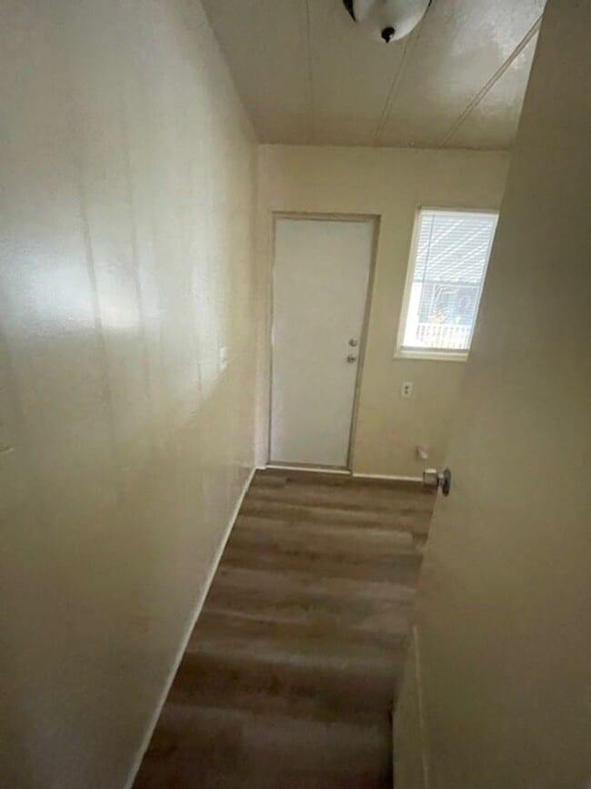 Building Photo - FOR RENT!!!