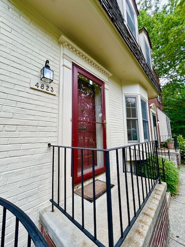 Building Photo - Welcome to DC Living!