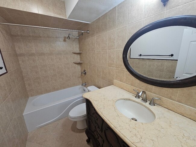 Building Photo - 9634 Park St