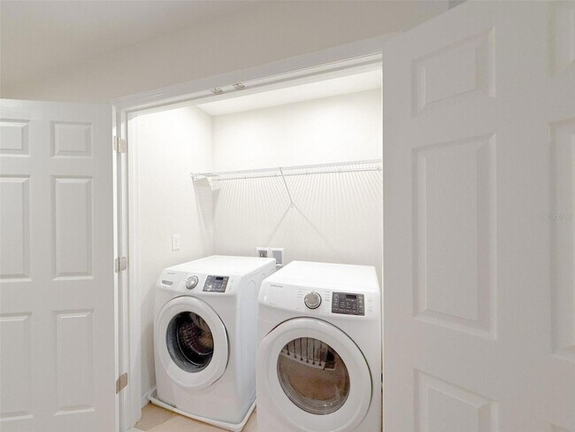 Building Photo - 2459 Varenna Loop