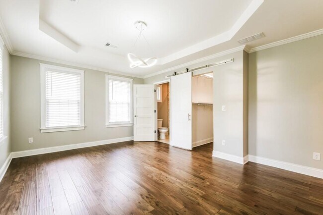 Building Photo - 1272 Oakland Terrace SW