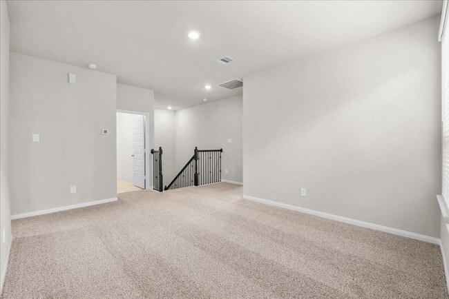 Building Photo - 700 Topwater Trl