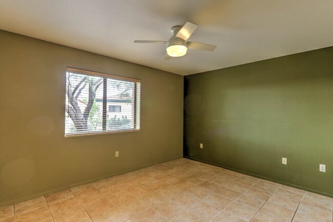 Building Photo - San Ignacio Vistas - Green Valley (Age Restricted community, at least one person must be 55 or ol...