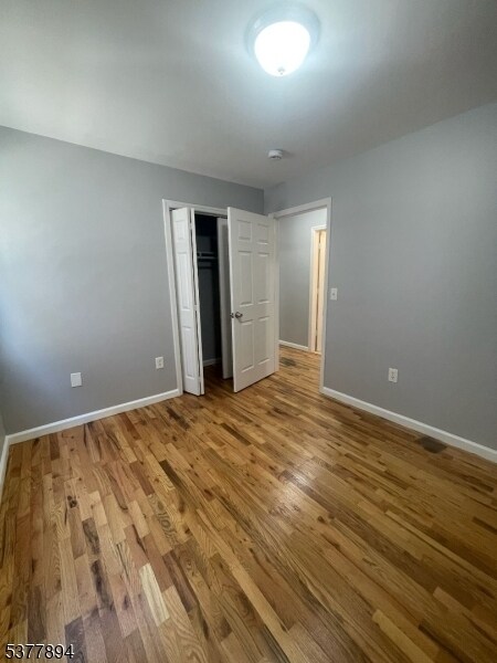 Building Photo - 271 Ellis Ave