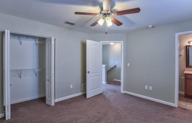 Building Photo - 1956 Corvallis Ave