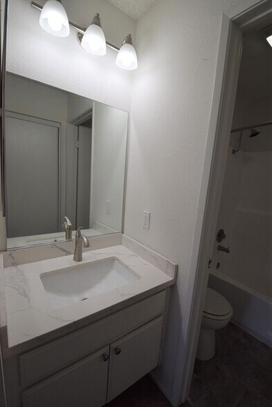 Building Photo - 7032 Remmet Ave
