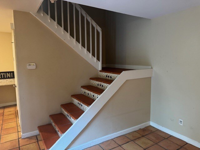 Building Photo - 5286 Willow Ct
