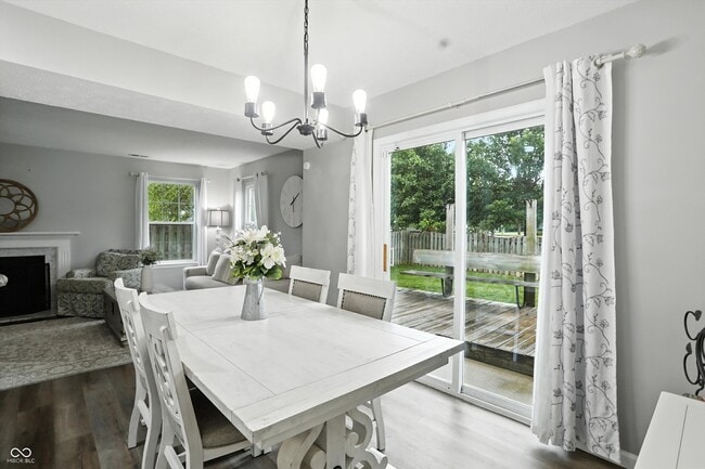 Building Photo - 6495 Titania Dr