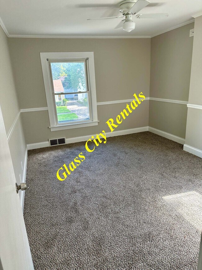Building Photo - 4351 Willys Pkwy