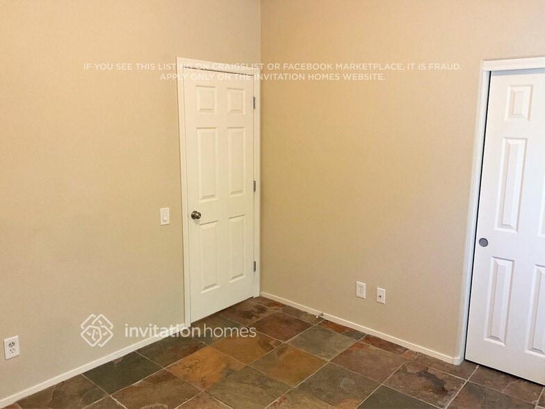 Building Photo - 11605 Castle Cave Ct