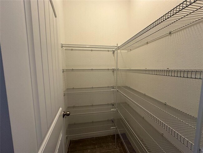 Building Photo - 2445 Beacon Landing Cir