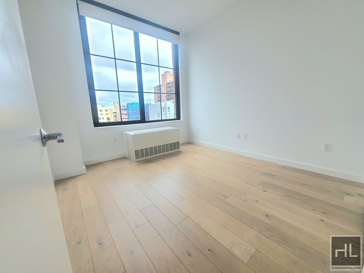 Building Photo - NORTHERN BOULEVARD