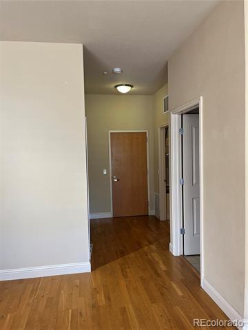 Building Photo - 5401 S Park Terrace Ave