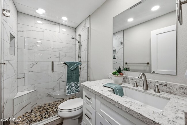 Building Photo - 7340 N Vía Camello Del Norte