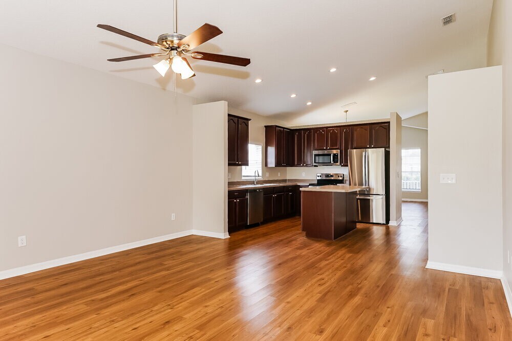 Building Photo - 217 Casa Marina Pl