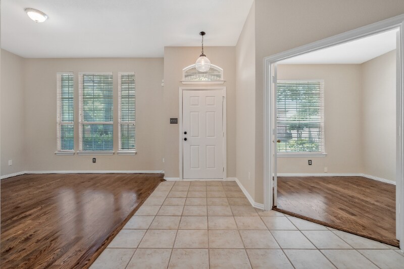 Building Photo - 6412 Autumn Trail